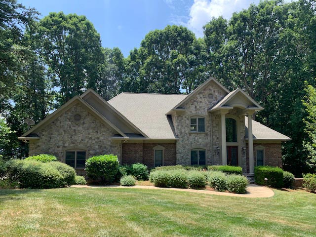 Roof Cleaning in Mooresville, NC